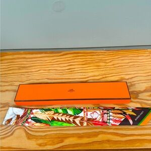 *Rare* Hermes Twilly.